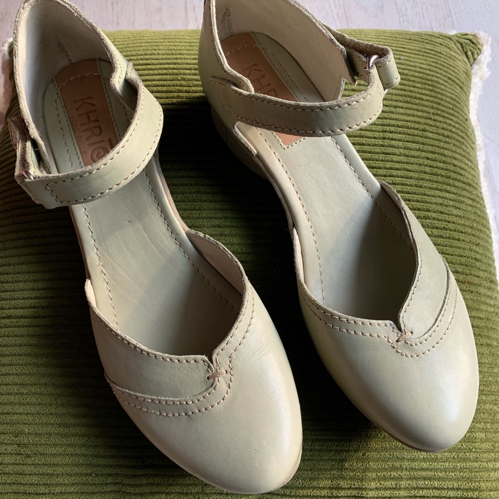 Khriō Shoes